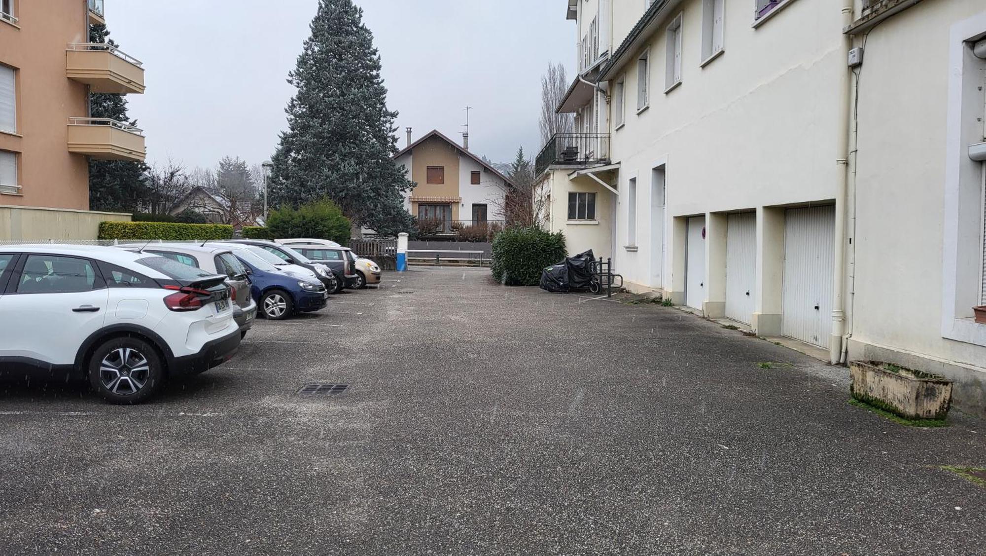 Zen Studio Les Thermes - Challes Centre - Parking Екстер'єр фото